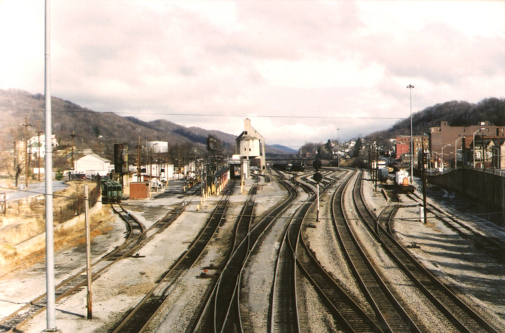 Railroad Tracks Bluefield WV The City Of Bluefield West Flickr